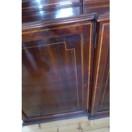 Morrison & Co. eingelegtes viertüriges Bücherregal aus Mahagoni