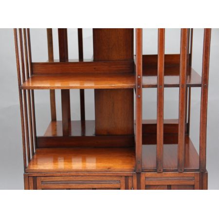 Nussbaum Revolving Bookcase Massivholz antik ca 19.Jahrhundert