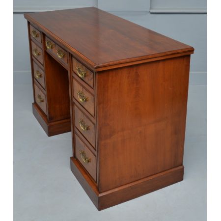 Viktorianischer Nussbaum Schreibtisch Massivholz antik ca 1880