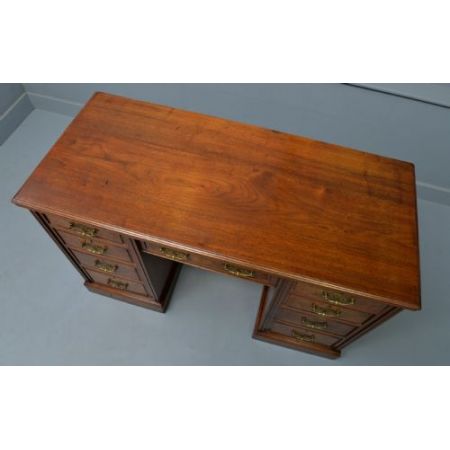 Viktorianischer Nussbaum Schreibtisch Massivholz antik ca 1880