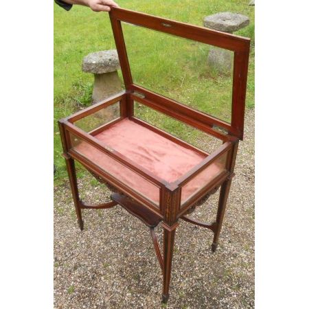 Antiker edwardianischer Vitrinen Tisch / Display Table / Bijouterie Table aus Mahagoni, ca 1900