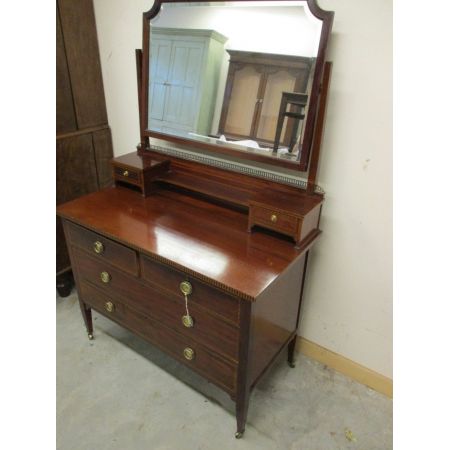 Inlaid mahogany dressing table