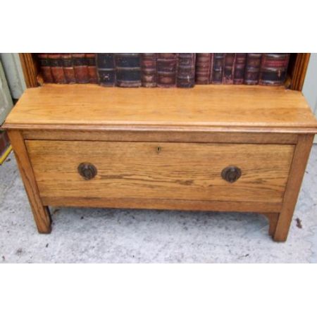 offenes Bücherregal aus goldener Eiche, in sehr guter Qualität mit Schublade darunter, antik 