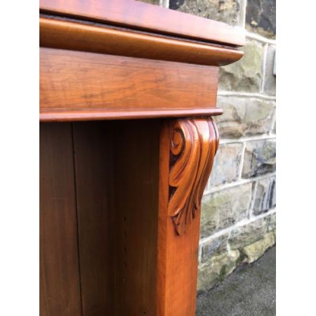 antikes viktorianisches offenes Walnussbücherregal aus Massivholz 