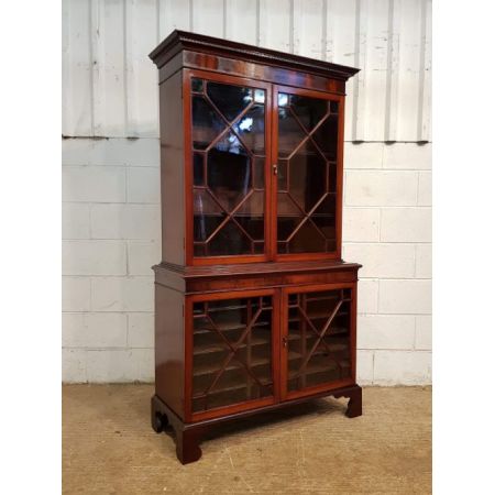antikes astragal glasiertes Anwalt-Bücherregal aus Mahagoni c1920