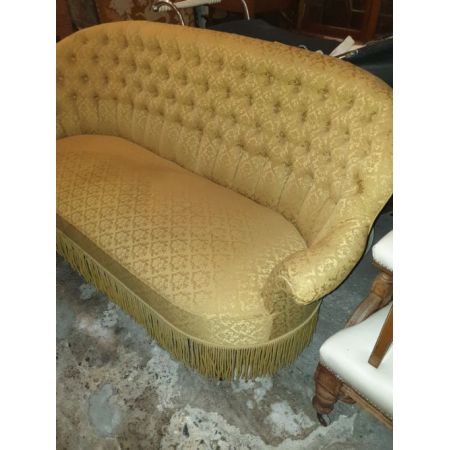 Antikes Samtsofa mit Buttonmuster aus dem frühen 20. Jahrhundert, aus 1910