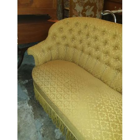 Antikes Samtsofa mit Buttonmuster aus dem frühen 20. Jahrhundert, aus 1910