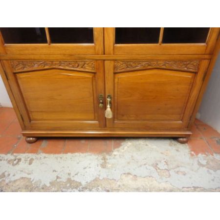 Nussbaum Bücherschrank Massivholz antik ca 1930