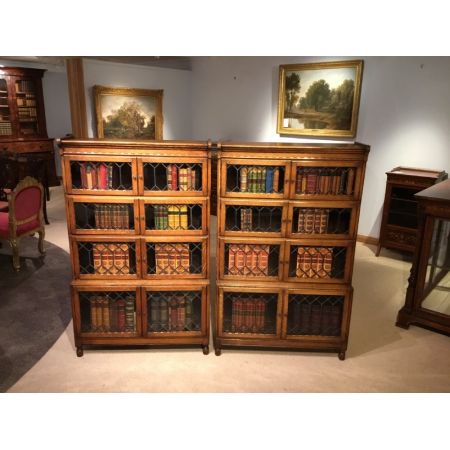 Zwei Eichen Bücherschränke Massivholz antik ca 1920