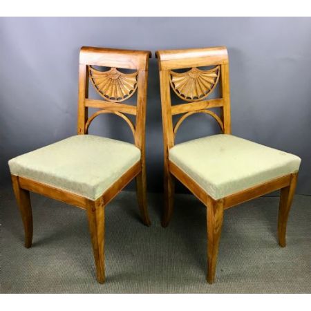 Paar schwedischer Biedermeier Stühle, aus massivem Satin-Birkenholz, mit fächerförmiger Rückenlehne, original antik 