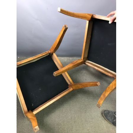 Paar schwedischer Biedermeier Stühle, aus massivem Satin-Birkenholz, mit fächerförmiger Rückenlehne, original antik 