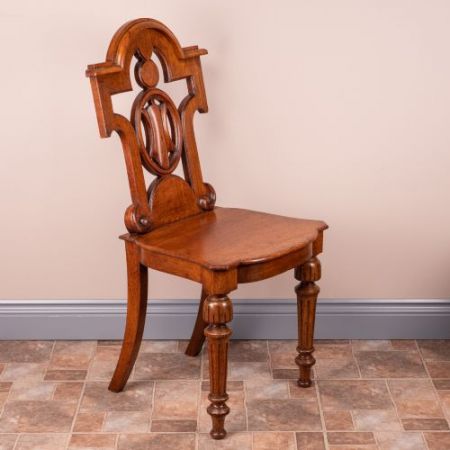 Paar antike Stühle Hallenstühle Saalstühle Eiche Massivholzstühle viktorianisch