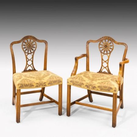 antikes Set aus 8 (6 + 2) Mahagonistühlen im Chippendale-Stil aus dem frühen 20. Jahrhundert