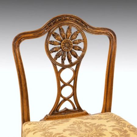 antikes Set aus 8 (6 + 2) Mahagonistühlen im Chippendale-Stil aus dem frühen 20. Jahrhundert