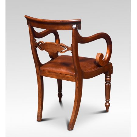 Satz aus 8 antiken William IV Mahagoni Esszimmerstühlen