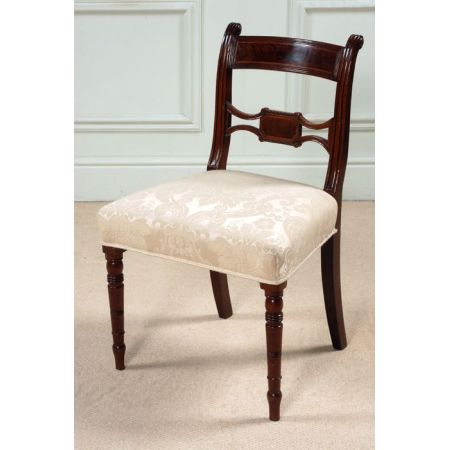 Set aus 8 antiken Mahagoni-Esszimmerstühlen, früher Regentschaftsstil, um 1810