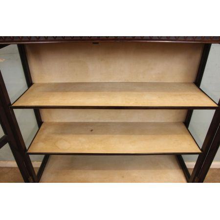 antike Mahagonivitrine