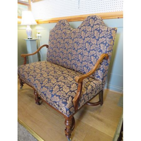 Antikes viktorianisches "Hump Back" / "Camel Back" Sofa aus dem 19. Jahrhundert 