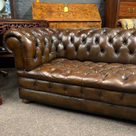 Antikes Chesterfield Sofa Leder Massivholz ca 1930