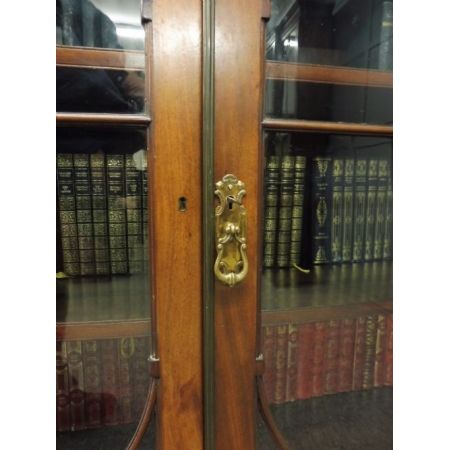 Großer Mahagoni Bücherschrank Massivholz antik ca 19. Jahrhundert