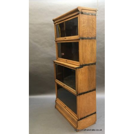 Antiker Globe Wernicke Eichenbücherschrank mit Glasfronten, um 1920