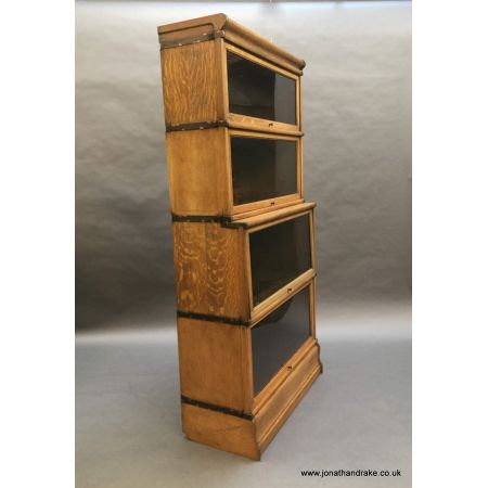 Antiker Globe Wernicke Eichenbücherschrank mit Glasfronten, um 1920