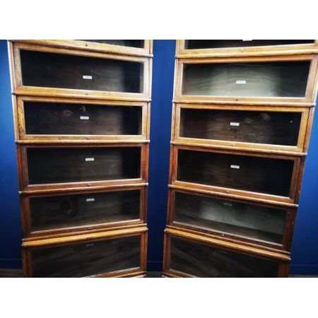 Schönes antikes Paar "Barristers" Eichenbücherschränke, von Globe Wernicke, circa 1900