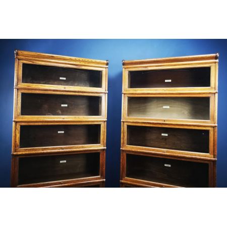 Schönes antikes Paar "Barristers" Eichenbücherschränke, von Globe Wernicke, circa 1900