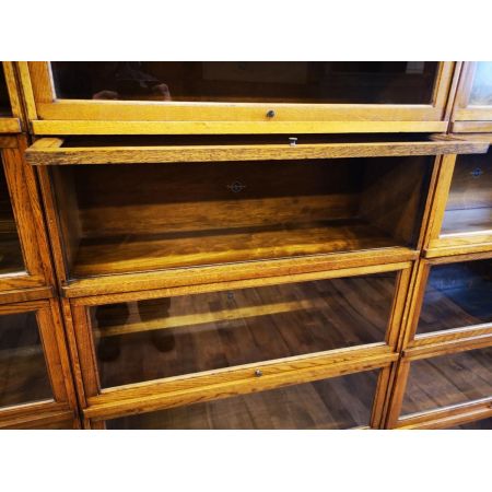 seltene "Barristers" Eichenbücherschränke, von Globe Wernicke, um 1940