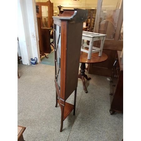 Antike edwardianische Mahagonivitrine 