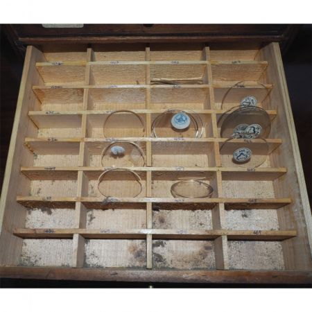 Antiker viktorianischer Uhrmacherschrank / Kiefernschrank