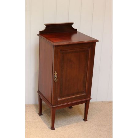 Edwardianischer antiker Mahagoninachttisch, von 1910