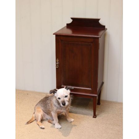 Edwardianischer antiker Mahagoninachttisch, von 1910