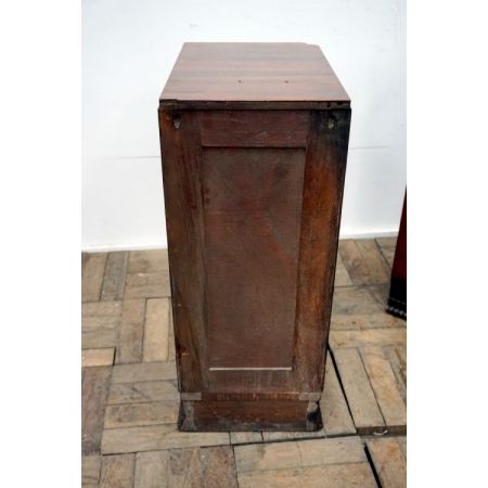 Ein Paar Nussbaum Nachttische Massivholz antik ca 1930