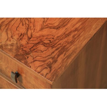 antikes englisches Paar  Art-Déco Nachttische aus Walnussholz  (um 1930)