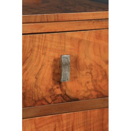 antikes englisches Paar  Art-Déco Nachttische aus Walnussholz  (um 1930)