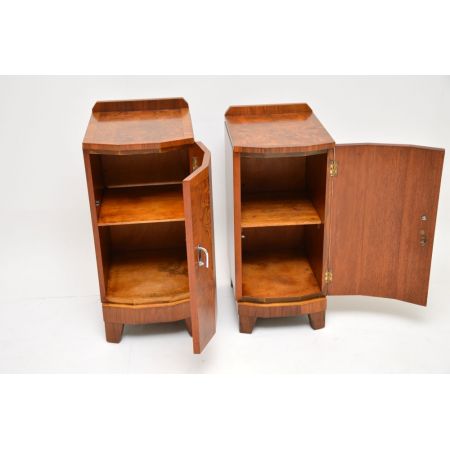 Antike Art-Déco Walnussnachttische, 1920er Jahre