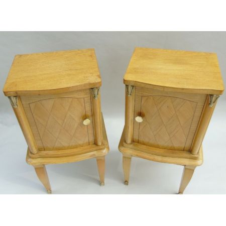 Hochwertige antike Art-Déco-Nachttische mit Diamantgittereinlage, um  1930