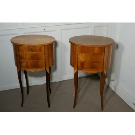 Paar ovale Nachttische/Chevets aus französischer Goldkirsche antik 19. Jahrhundert