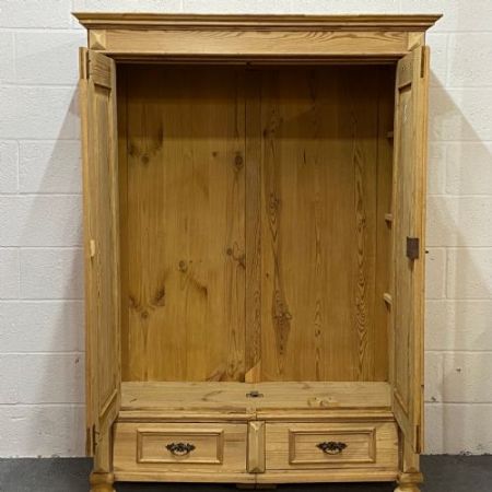 antiker edwardianischer  Kiefernkleiderschrank