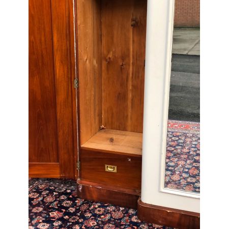 Antiker viktorianischer Kleiderschrank, Triple Wardrobe, mit gemaltem Mittelspiegel