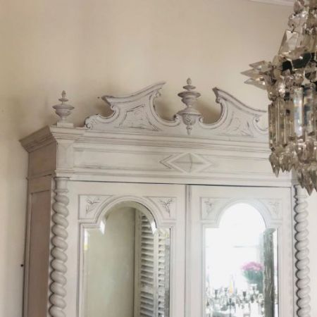 antiker französischer lackierter und verspiegelter Doppelschrank, 1900