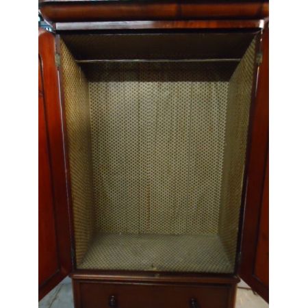 Antiker viktorianischesr Mahagoni-Doppelkleiderschrank , 19. Jahrhundert