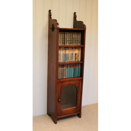 Antikes hohes Bücherregal aus französischer Eiche