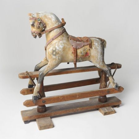 Englisches Massivholz Schaukelpferd antik ca 1910
