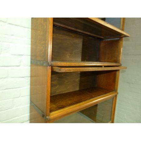 Globe Wernicke Eichen Bücherschrank mit verglasten Türen Massivholz antik ca 1900