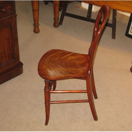 Antikes Paar edwardianischer Stühle aus Ulme und Buche  von 1910