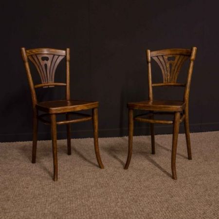 Paar antiker Thonet Bugholzstühle, 1920 