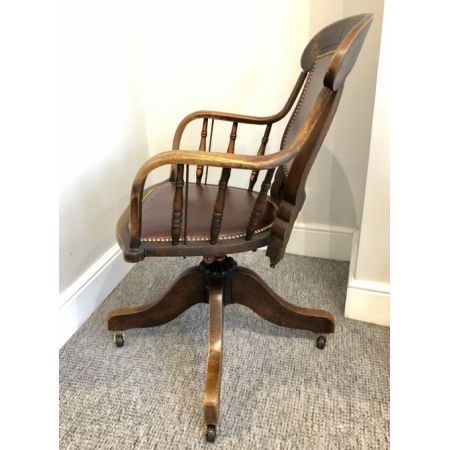 Antiker drehbarer Eichenschreibtischstuhl, Swivel Chair von 1920
