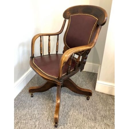Antiker drehbarer Eichenschreibtischstuhl, Swivel Chair von 1920
